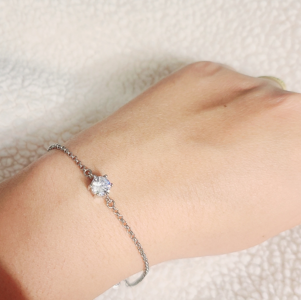 Zircon bracelet
